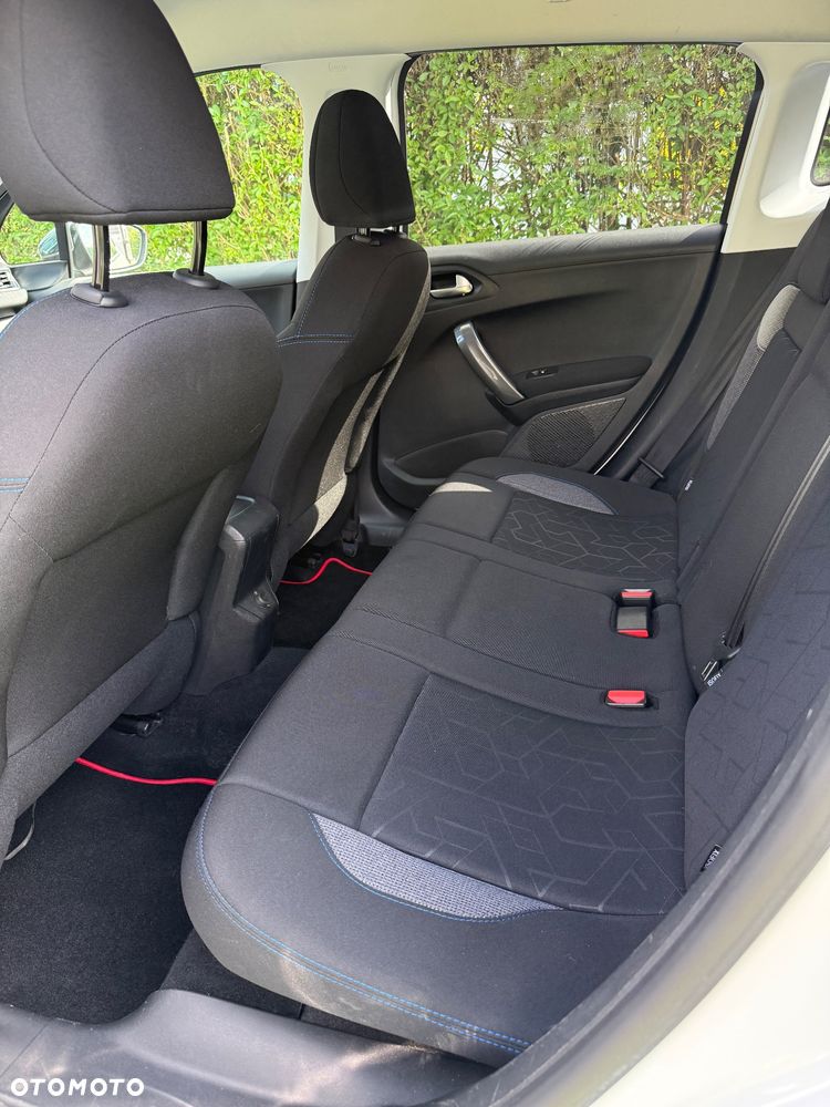 Peugeot 2008 1.2 Pure Tech GPF Style S&S EAT6 - 9