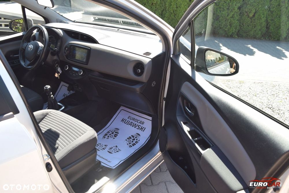 Toyota Yaris 1.5 Premium - 14