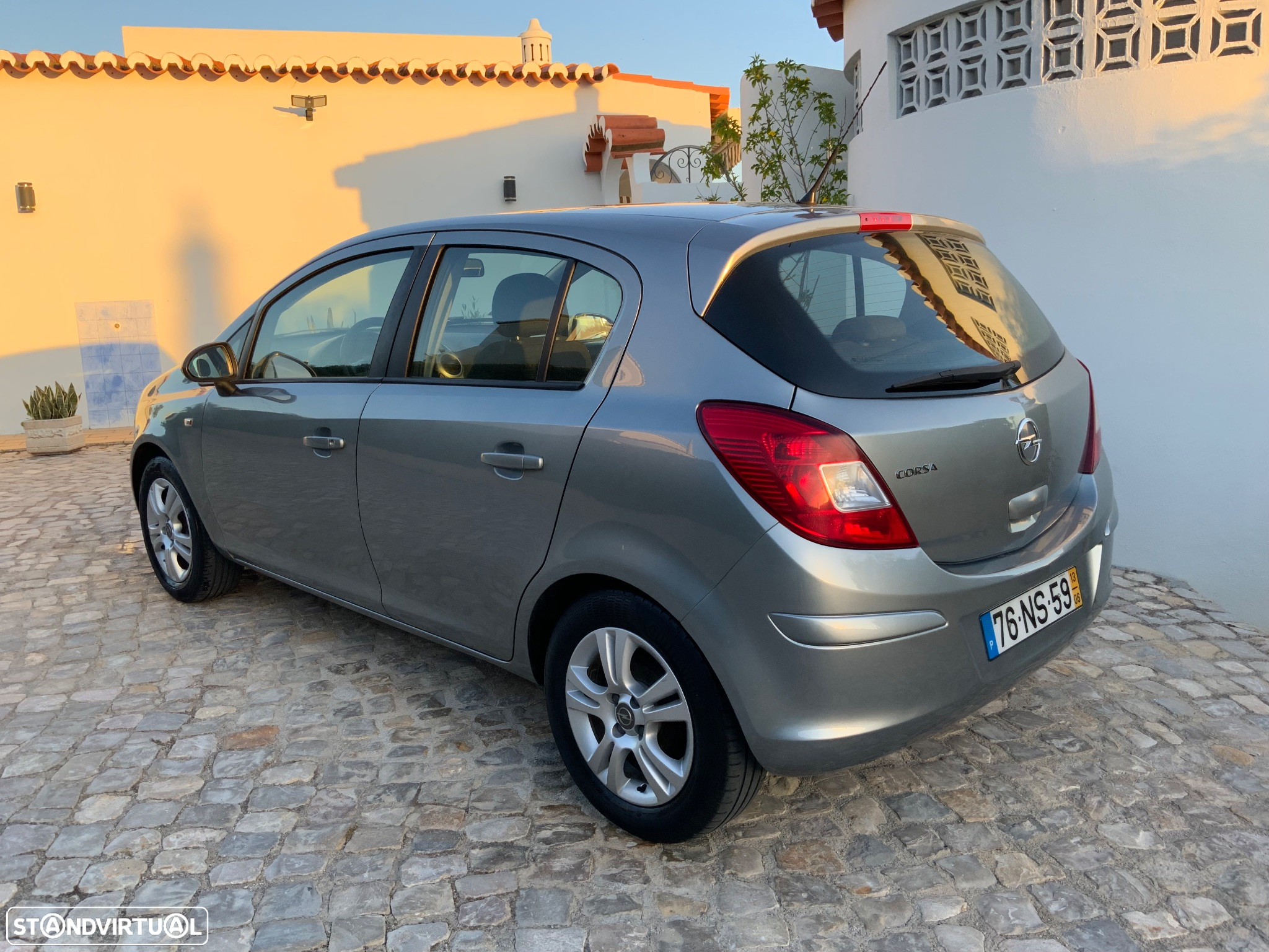 Opel Corsa 1.2 Enjoy - 21