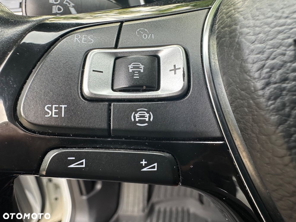 Volkswagen Tiguan 2.0 TDI SCR 4Mot Elegance DSG - 23