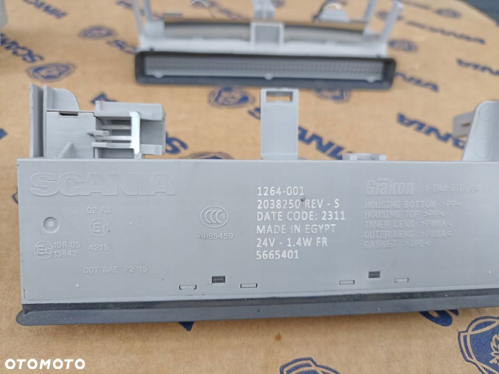 LAMPA OŚWIETLENIE KABINY SCANIA NEXT GEN 2038250 - 3