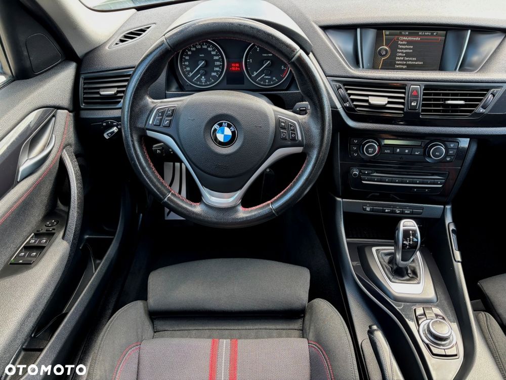 BMW X1 xDrive18d Sport Line - 16