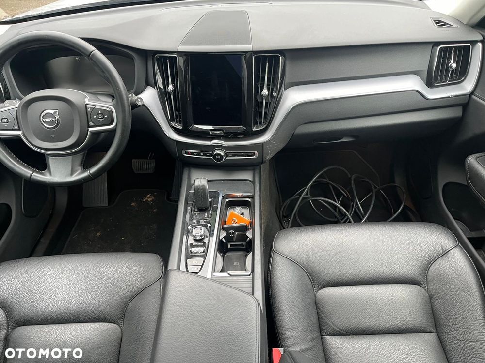 Volvo XC 60 T6 AWD Recharge Geartronic Inscription Expression - 12