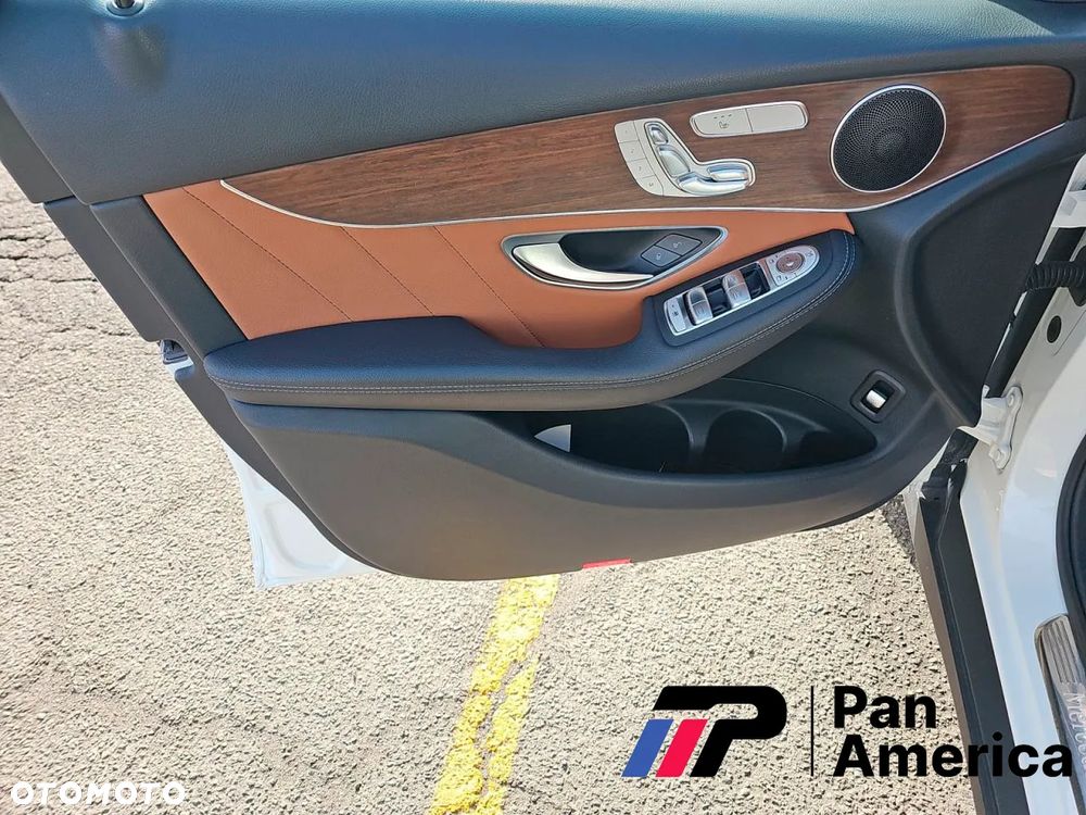 Mercedes-Benz GLC 300 4Matic 9G-TRONIC Edition Avantgarde - 12