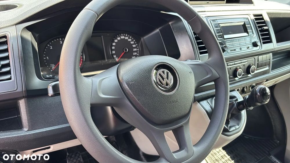 Volkswagen Transporter - 12