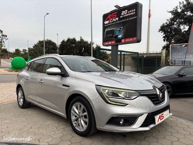 Renault Mégane Sport Tourer 1.5 dCi Intens - 1