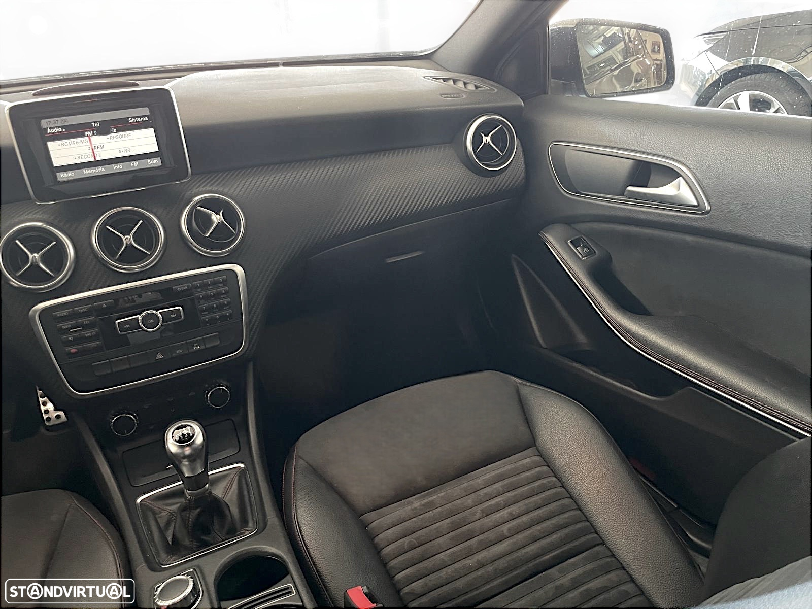 Mercedes-Benz A 180 CDi BE AMG Line - 11