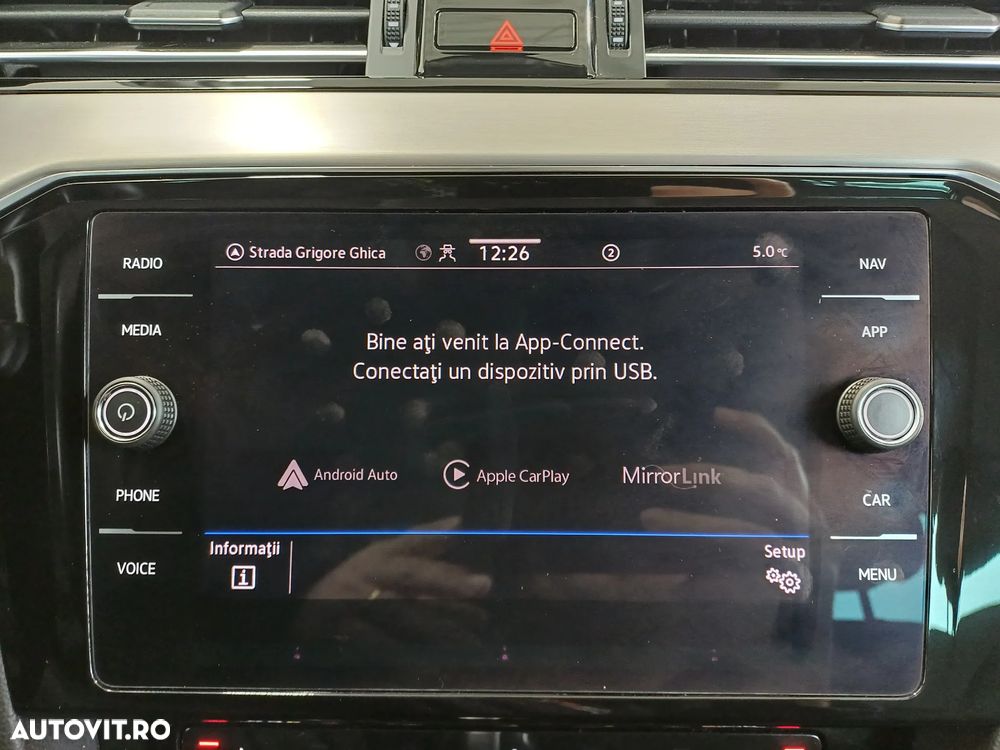 Volkswagen Passat 2.0 TDI SCR DSG Elegance - 31