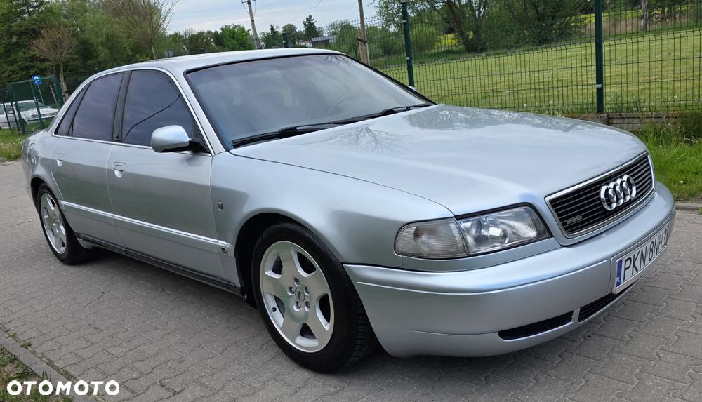 Audi A8 - 6