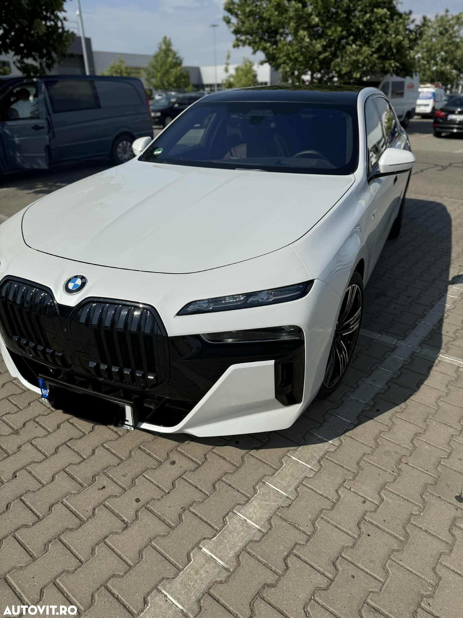 BMW Seria 7 740d xDrive MHEV - 2