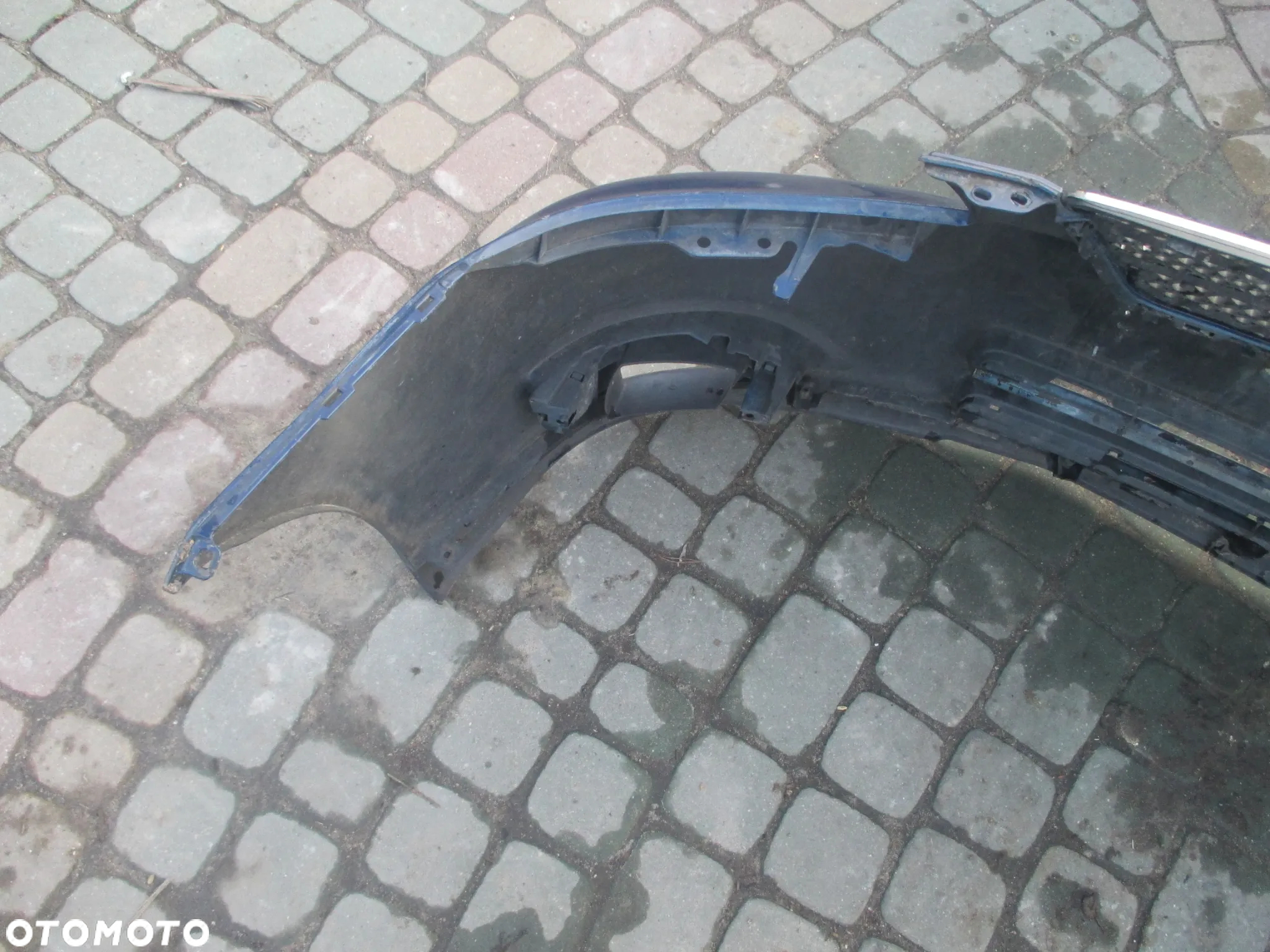Zderzak COROLLA E12 8P4 - 9