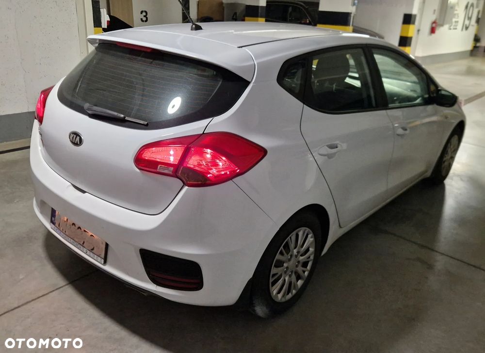 Kia Ceed 2018 photo 4