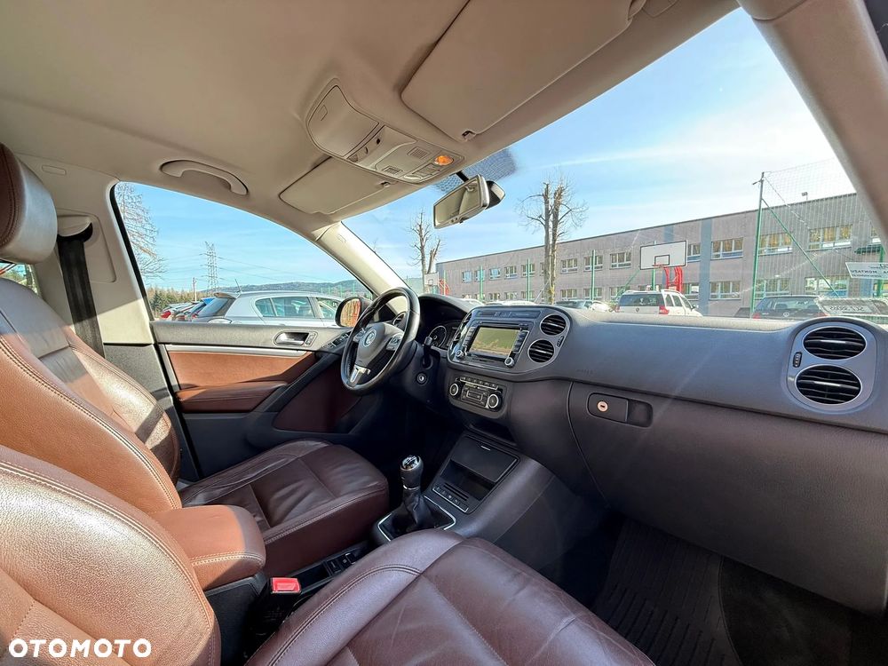 Volkswagen Tiguan 2.0 TDI Perfectline - 27