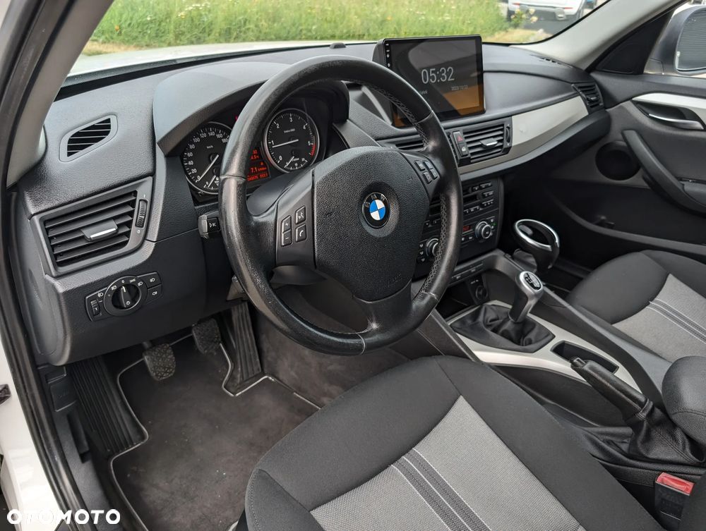 BMW X1 sDrive18d Sport Line - 22