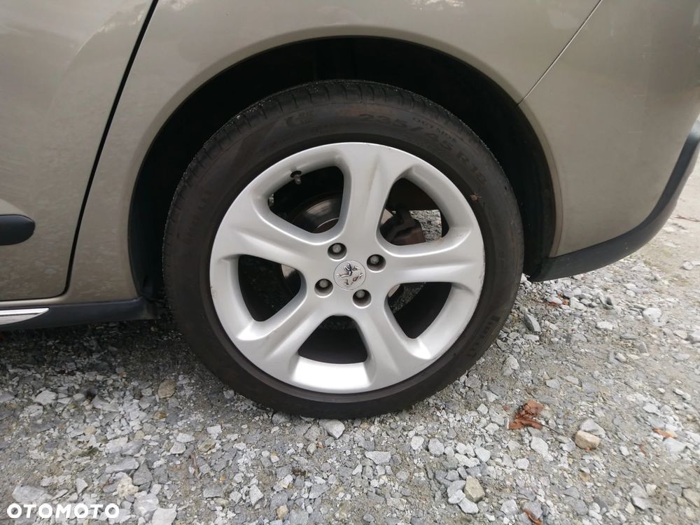 Peugeot 3008 HDi 150 Allure - 23