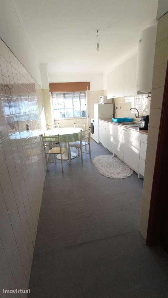 T2 espaçoso com 89 m² + arrecadação de 30 m² | Baixa da Banheira - Grande imagem: 3/11