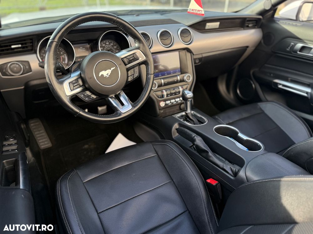 Ford Mustang Cabrio 2.3 Eco Boost - 10