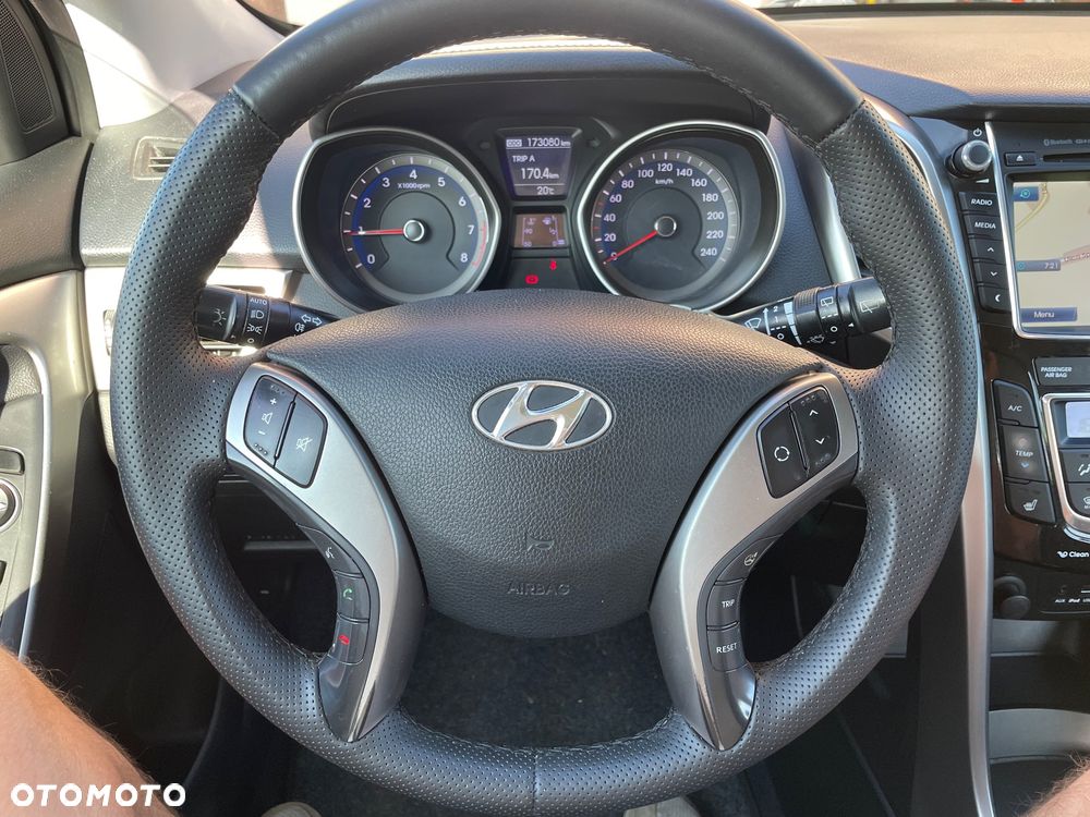 Hyundai i30 1.4 Premium - 16