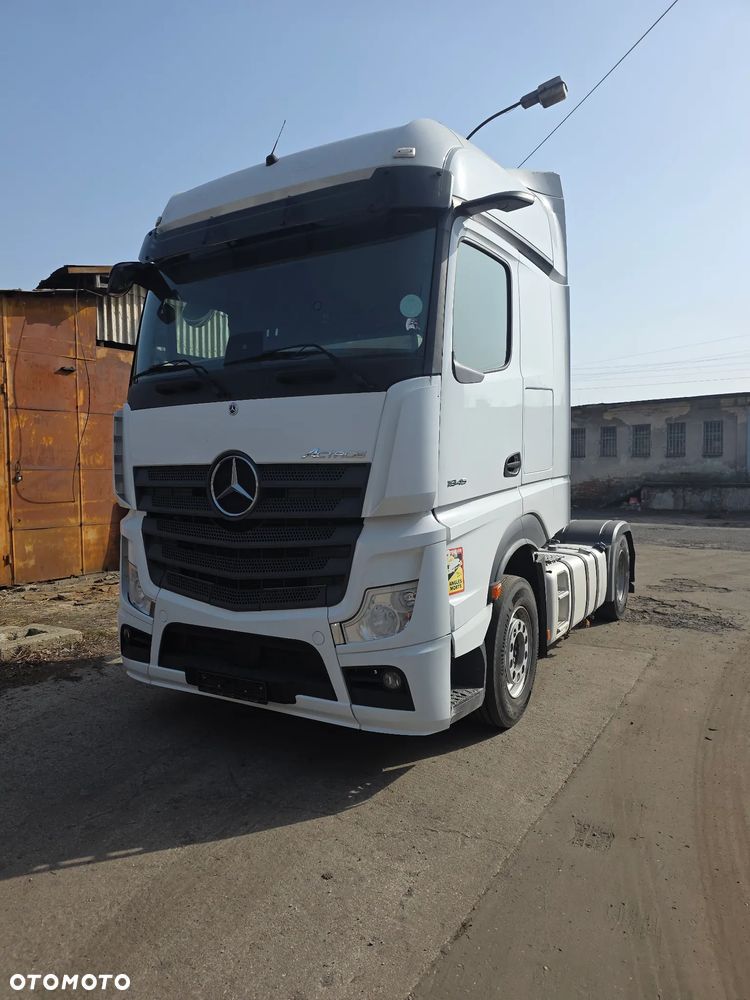 Mercedes-Benz 1845 - 1