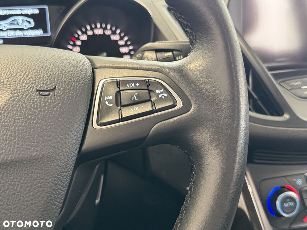 Ford Kuga - 25
