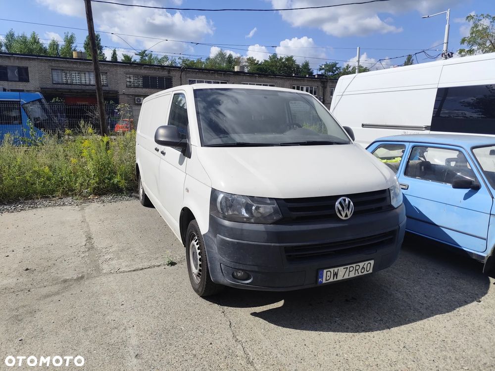 Volkswagen Transporter - 1