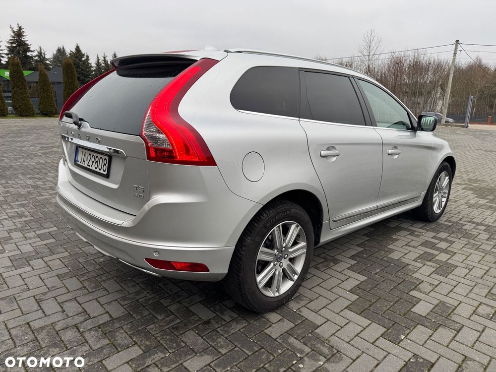 Volvo XC 60 T5 AWD Geartronic Summum - 5