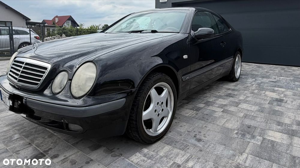 Mercedes-Benz CLK - 1