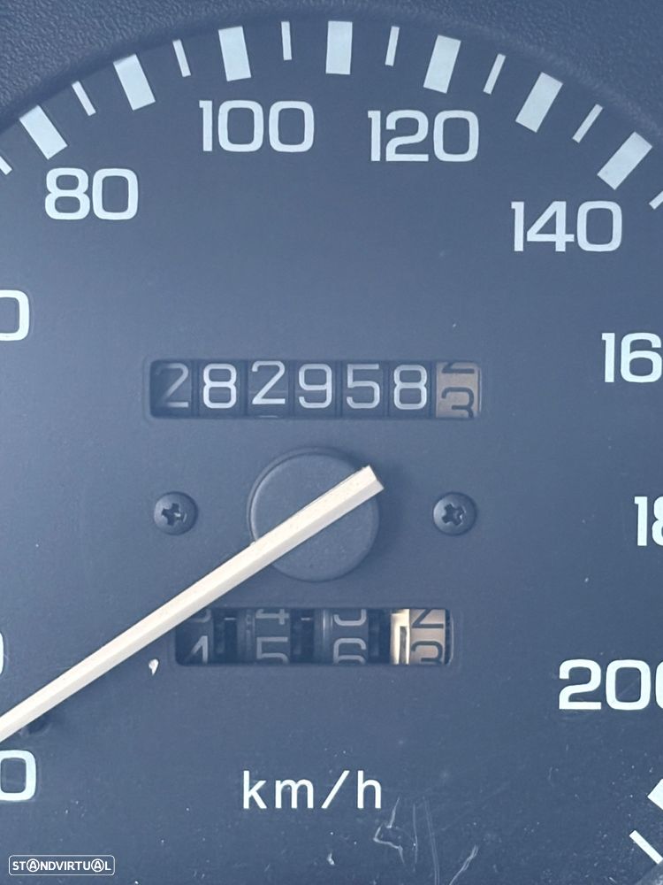 Land Rover Range Rover 2.5 TDi - 13