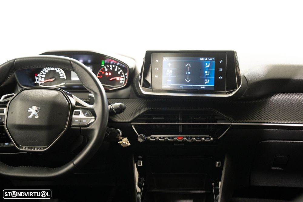 Peugeot 2008 1.2 PureTech Active EAT8 - 12