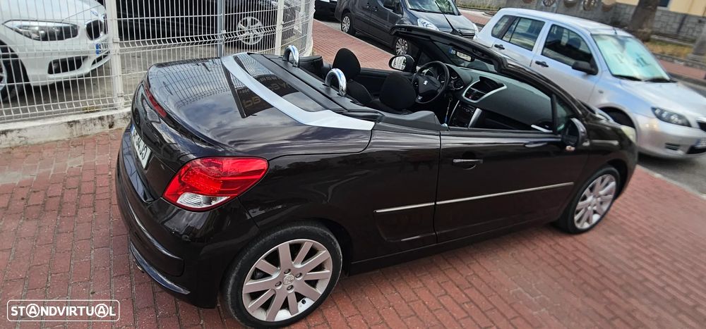 Peugeot 207 1.6 HDi Sportium - 16