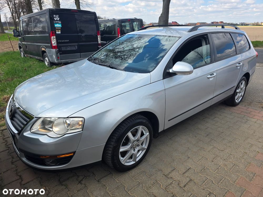 Volkswagen Passat Variant 2.0 TDI DPF DSG Trendline - 1
