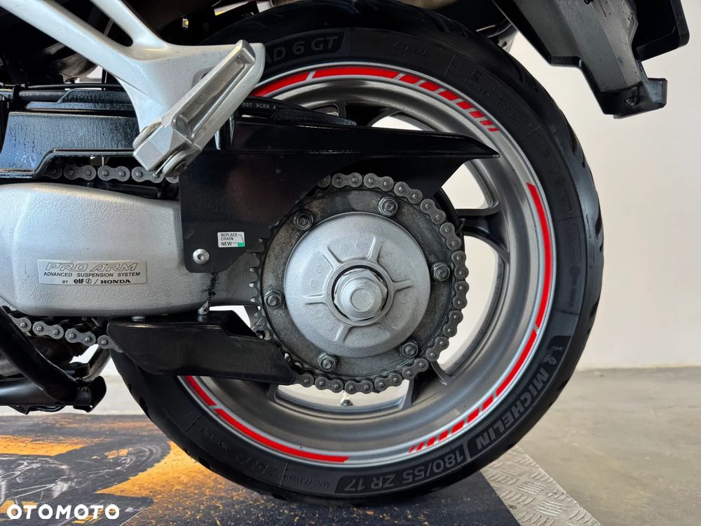 Honda VFR - 26