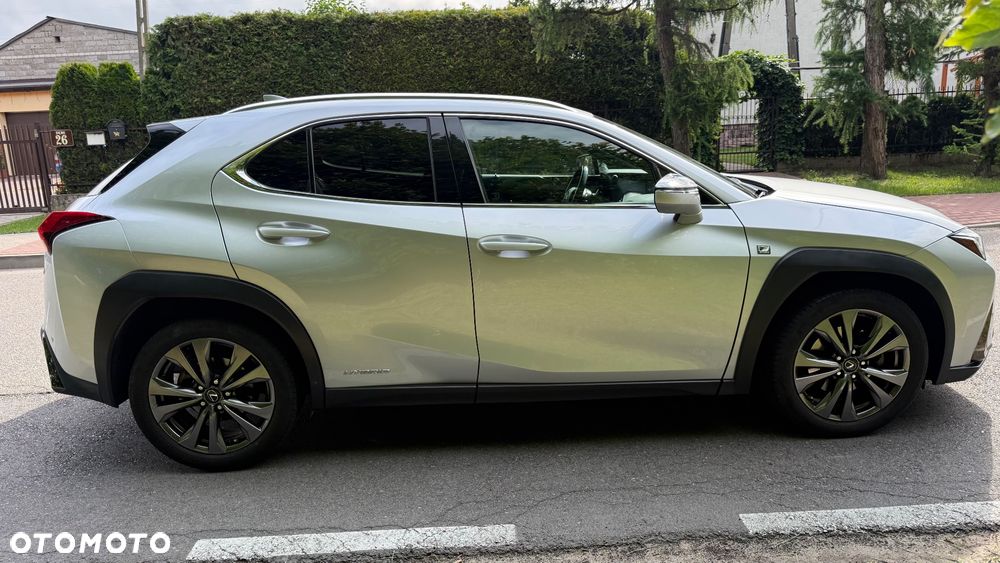 Lexus UX 250h F Sport 2WD - 7