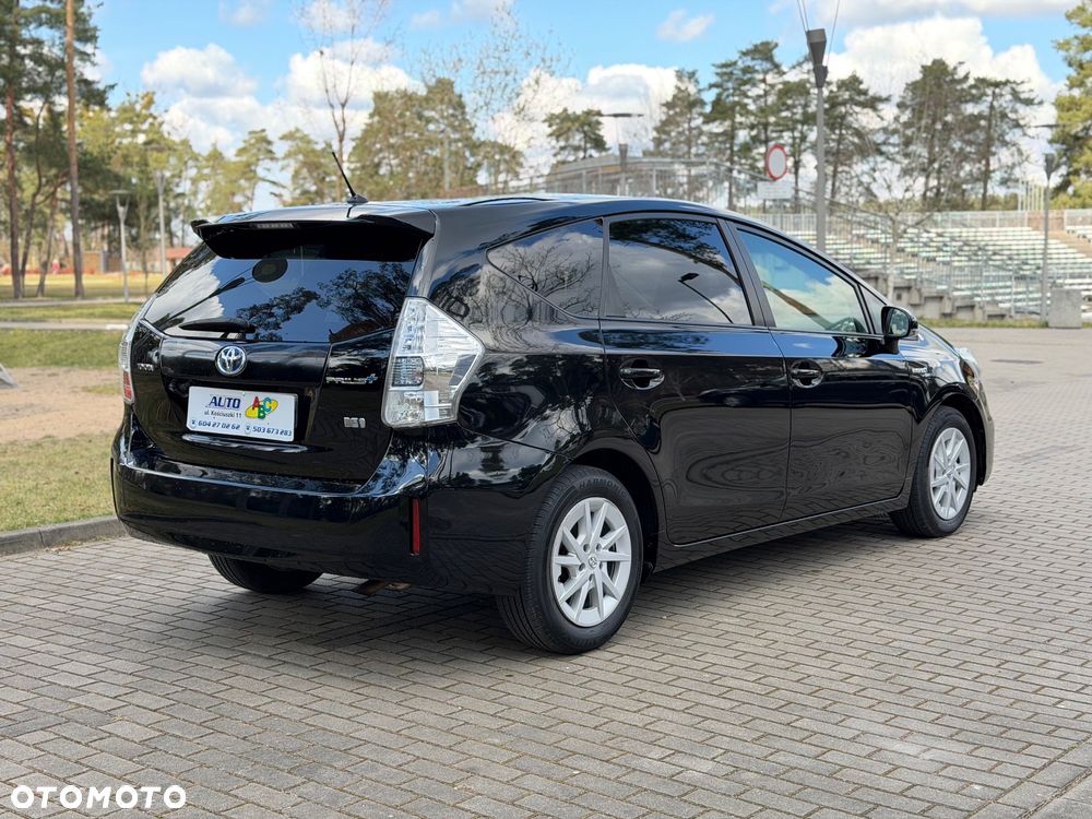 Toyota Prius+ (Hybrid) Executive - 3