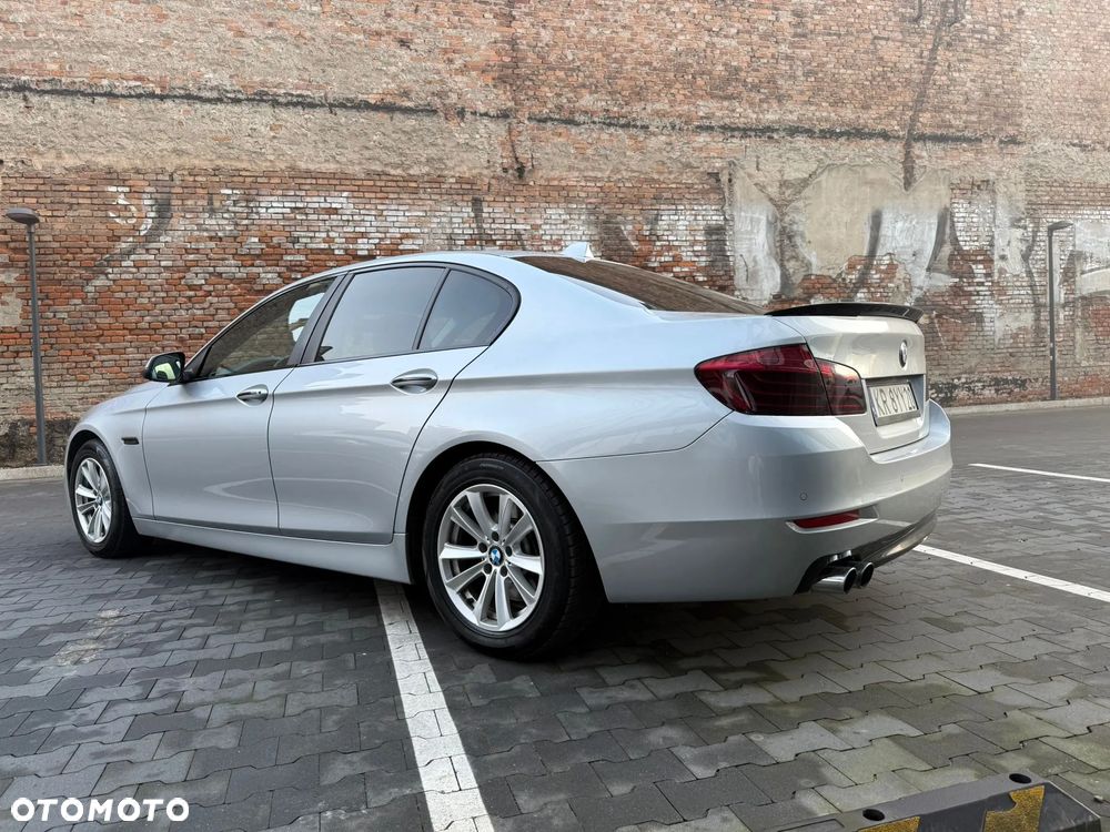 BMW Seria 5 520d Luxury Line - 4