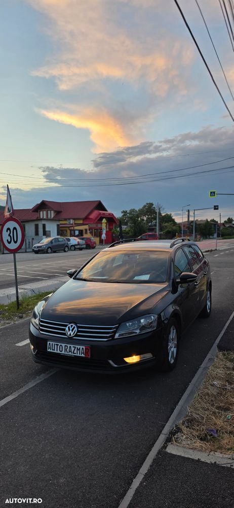 Volkswagen Passat 2.0 Blue TDI SCR Comfortline - 10