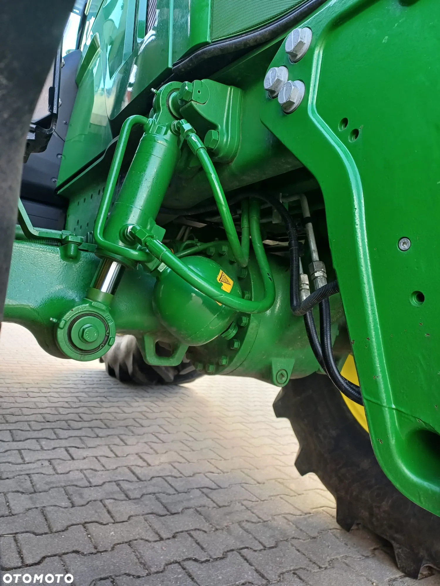 John Deere 6R250 - 6