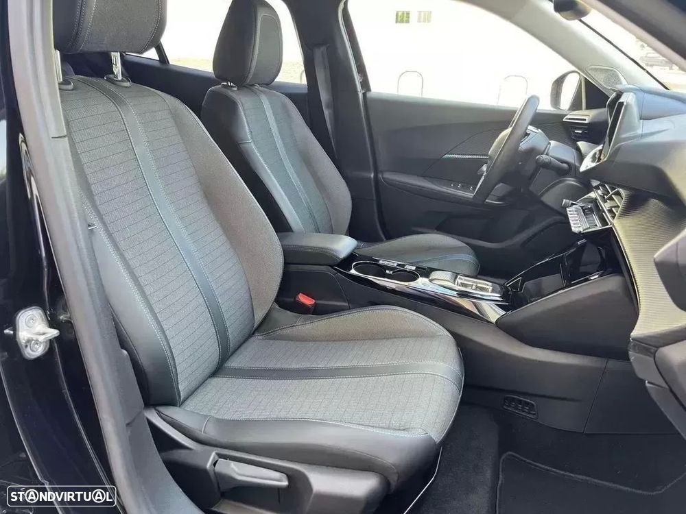 Peugeot e-2008 50 kWh Allure Pack - 25