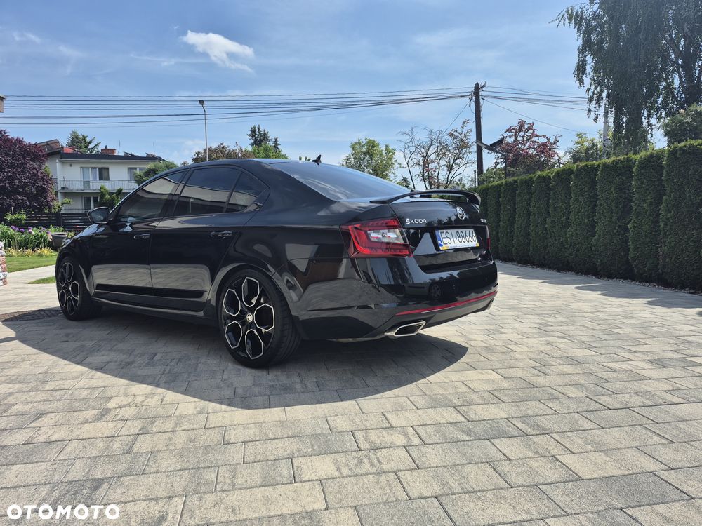 Skoda Octavia 2.0 TSI RS DSG - 2