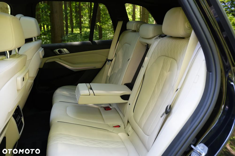 BMW X5 xDrive40i - 19