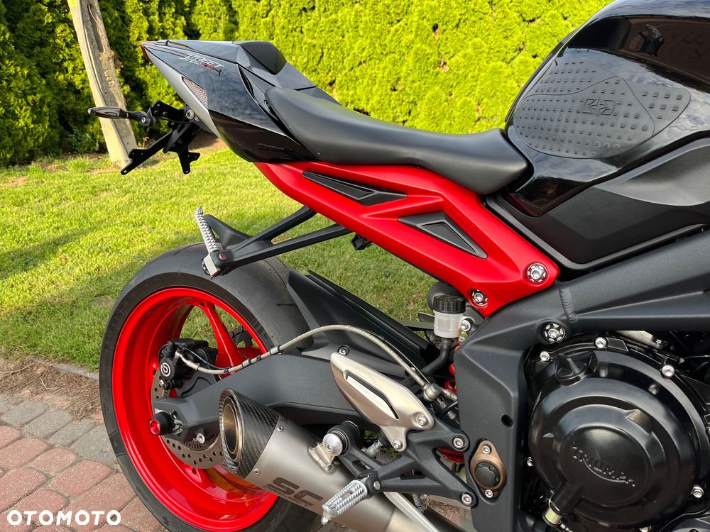 Triumph Street Triple - 20