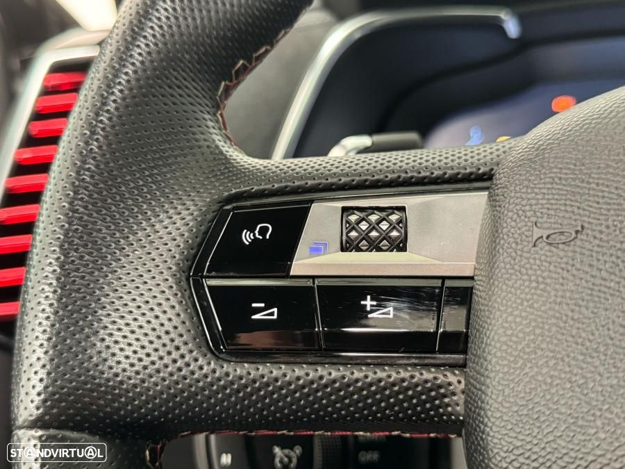 DS DS7 Crossback 1.5 BlueHDi Performance Line EAT8 - 15