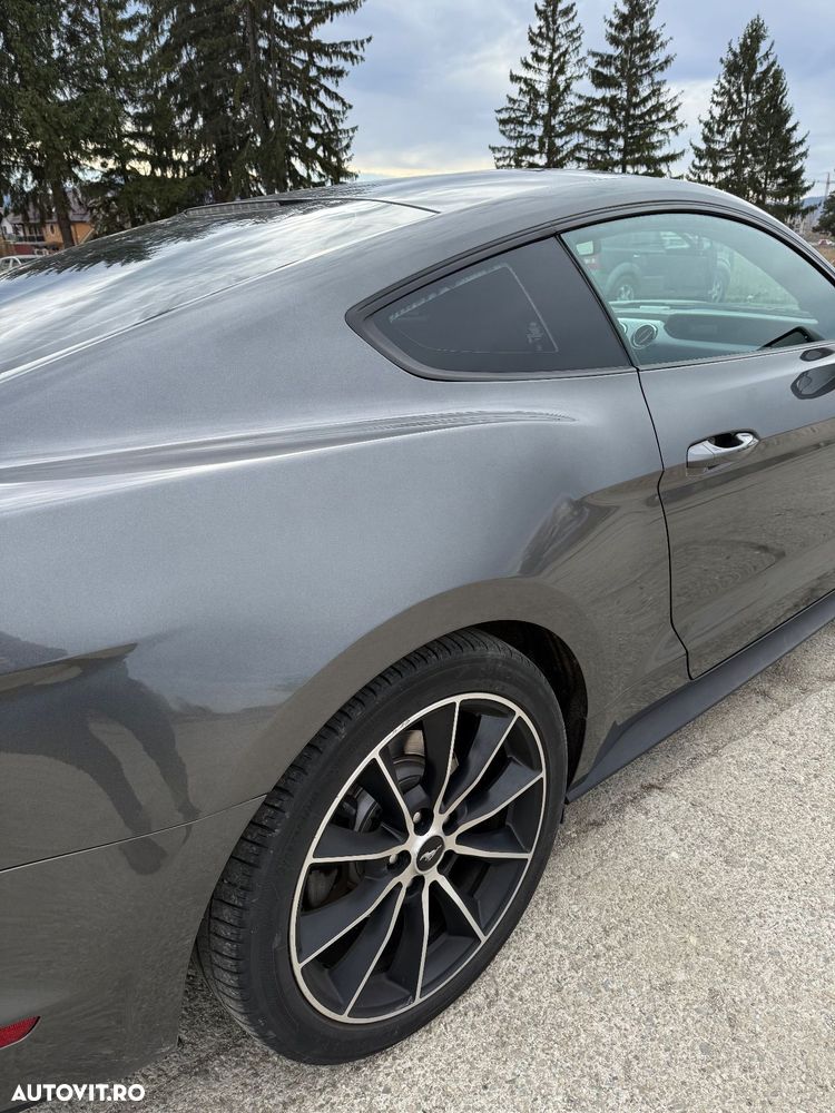Ford Mustang 2.3 EcoBoost Aut. - 6