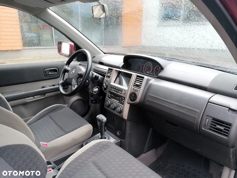Nissan X-Trail - 10