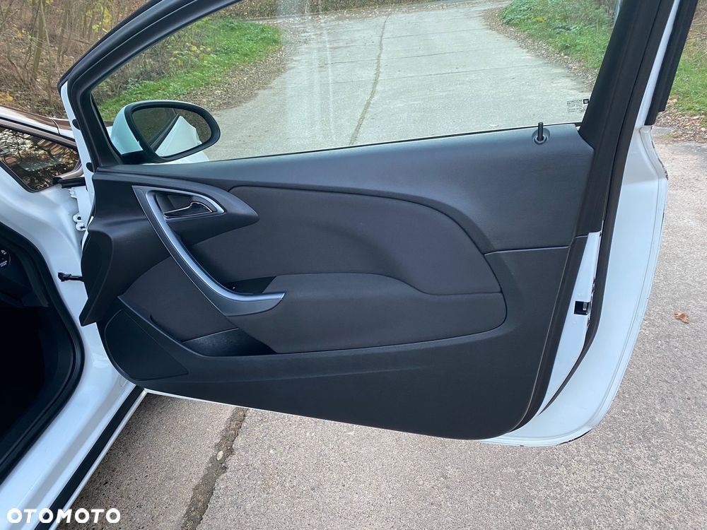 Opel Astra GTC 1.4 Turbo ecoFLEX Start/Stop Innovation - 25