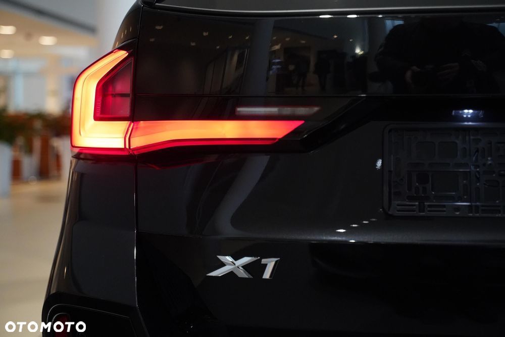 BMW X1 sDrive18d M Sport sport - 33
