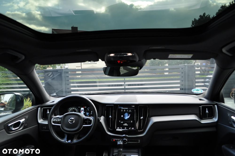 Volvo XC 60 D4 SCR R-Design - 28