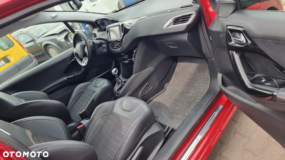 Peugeot 208 1.6 THP Allure - 7