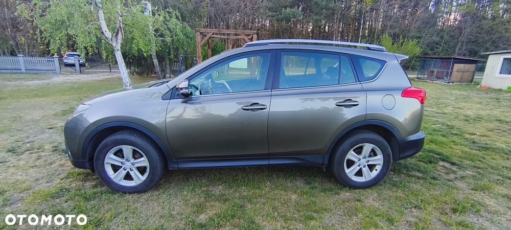 Toyota RAV4 2.0 D-4D Premium 4x2 - 24