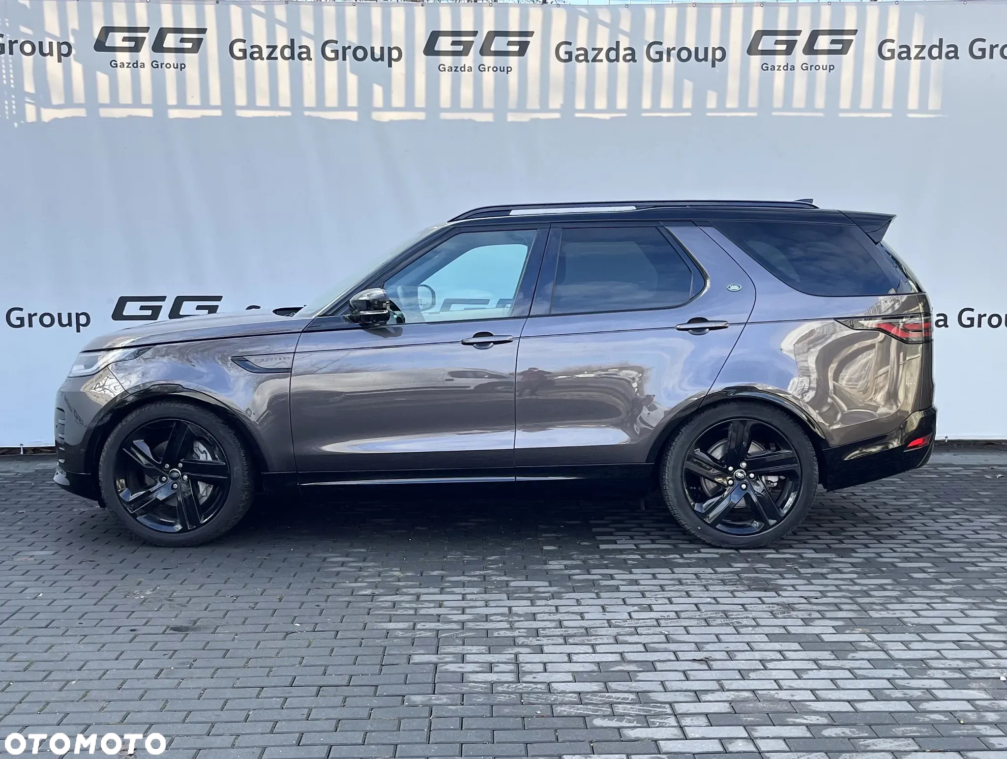 Land Rover Discovery D250 Dynamic SE - 11